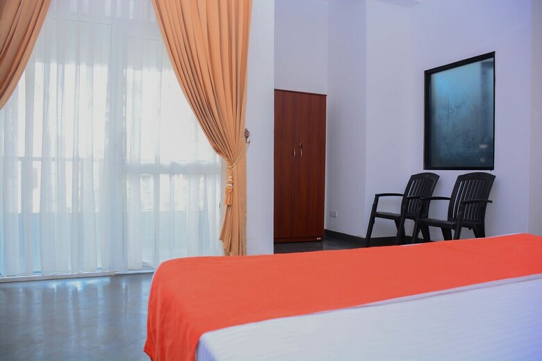Hotel Star White Negombo