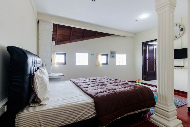 Hotel Pele Backpacker Guesthouse