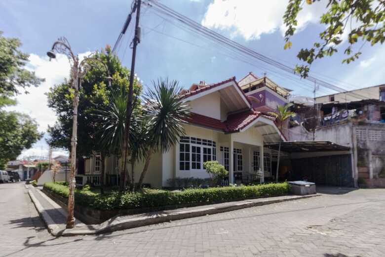 Hotel Pele Backpacker Guesthouse
