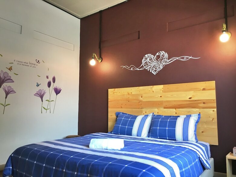Ibook 3 - Beachside Bungalow