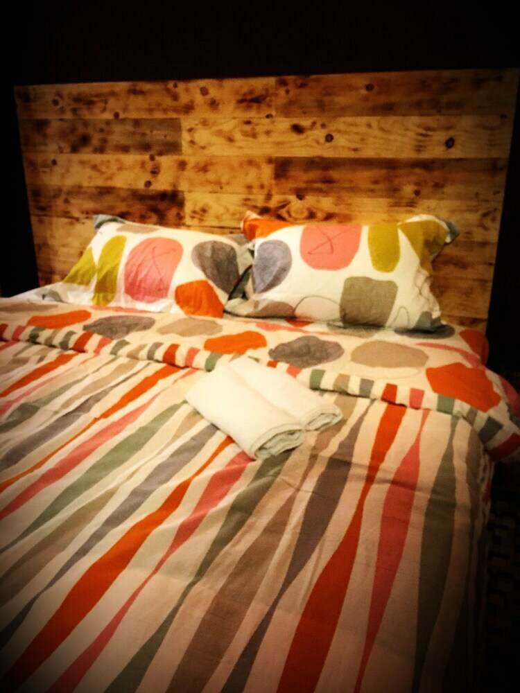 Ibook 3 - Beachside Bungalow