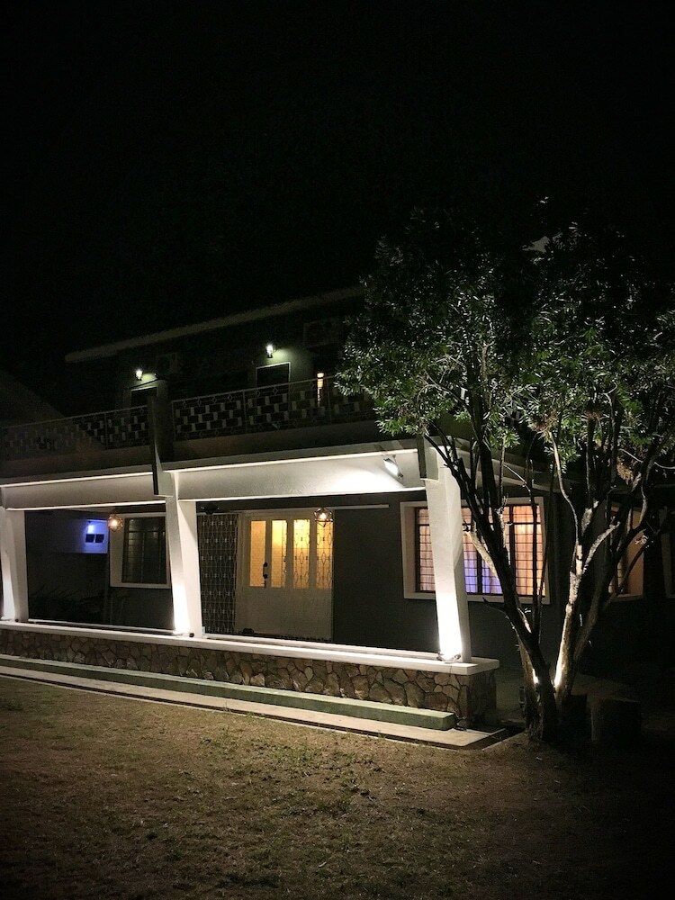 Ibook 3 - Beachside Bungalow