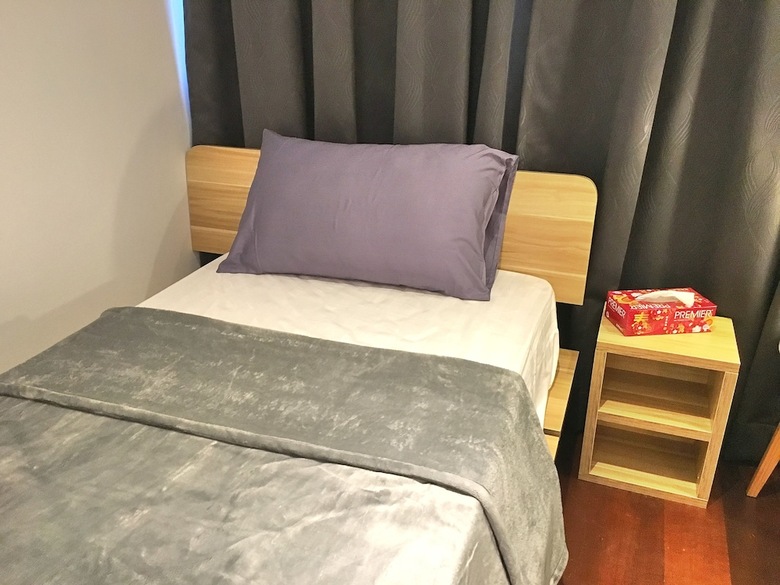 Ibook 7 - 2bedroom Gurney Studio Suites