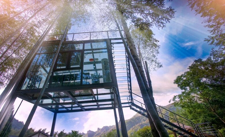 Posada Glass House