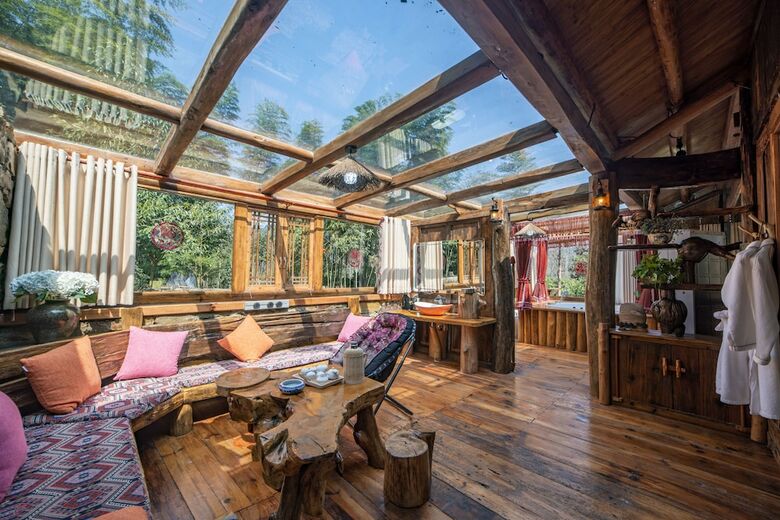 Posada Glass House