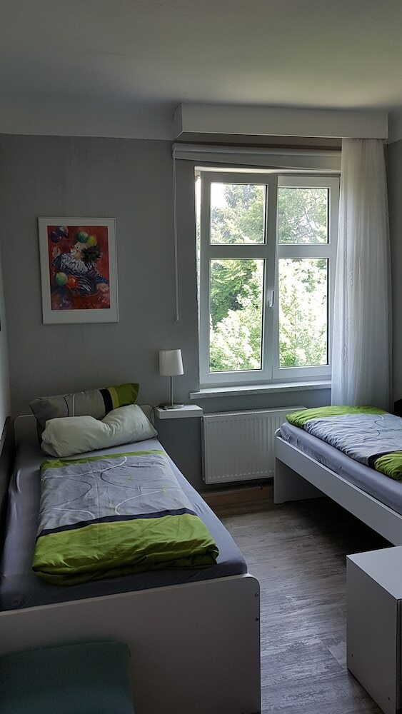 Hostal Pension Haus Am Waldesrand