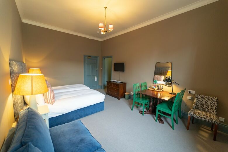 Green Dragon Hotel