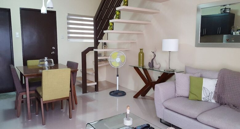 2 Bedroom Villa By Ap At Tagaytay Hampton Villa