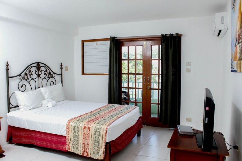Hotel Ocean Palms Resort