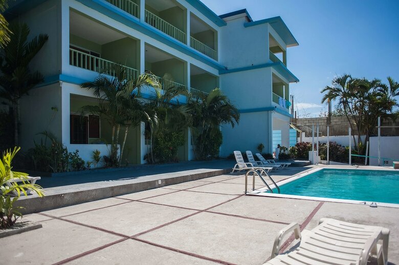 Hotel Ocean Palms Resort
