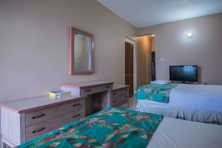 Hotel Ocean Palms Resort