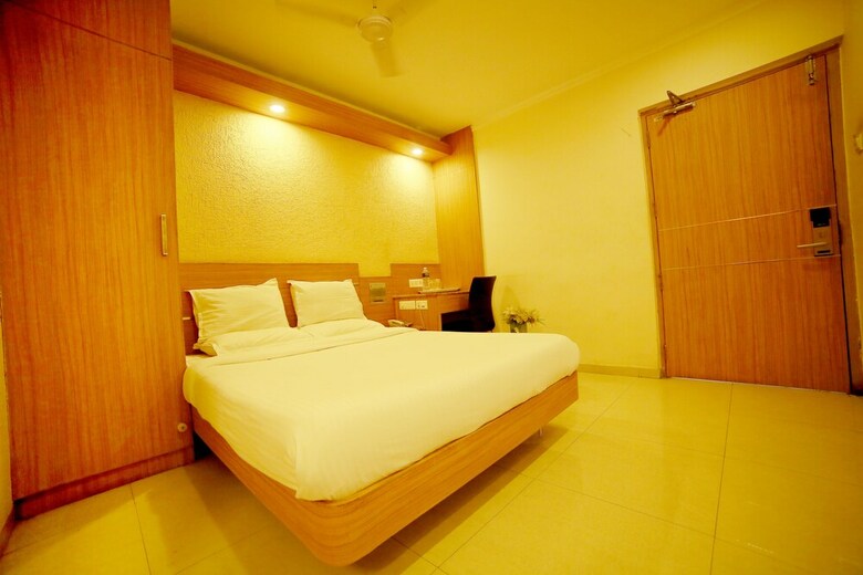 Hotel Sriram International