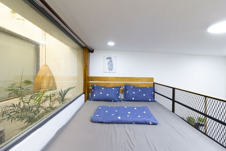 Hotel Saigon Bed Station