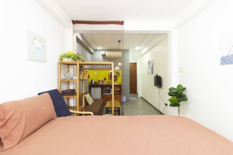 Hotel Saigon Bed Station