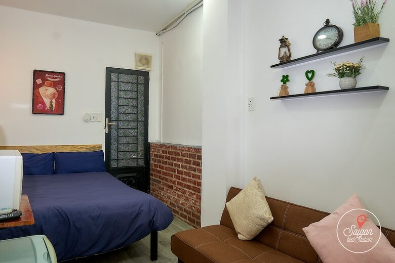 Hotel Saigon Bed Station
