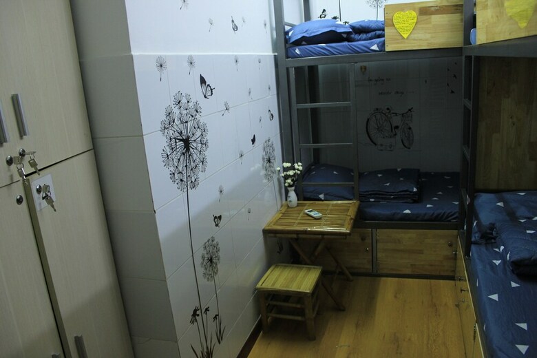 Hotel Saigon Bed Station