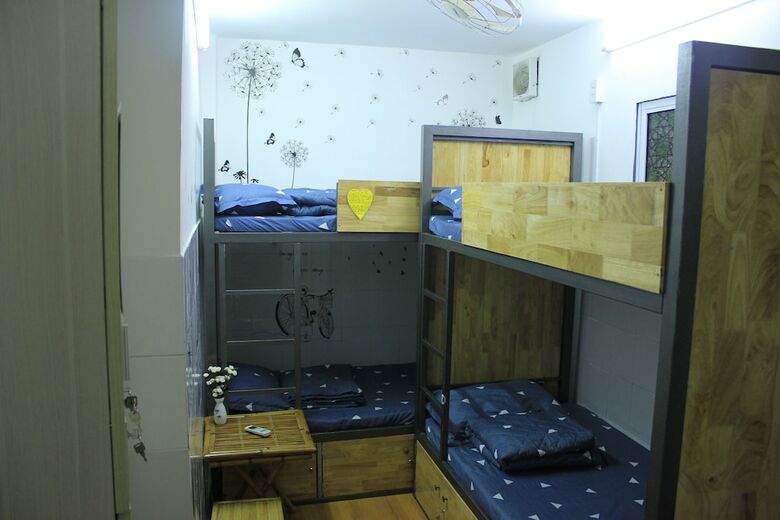 Hotel Saigon Bed Station