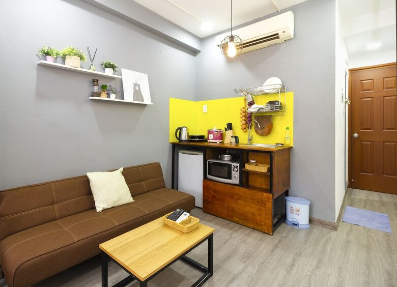Hotel Saigon Bed Station
