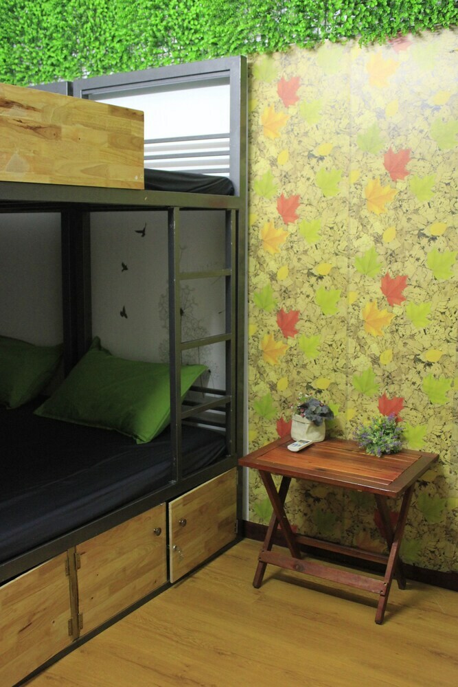 Hotel Saigon Bed Station