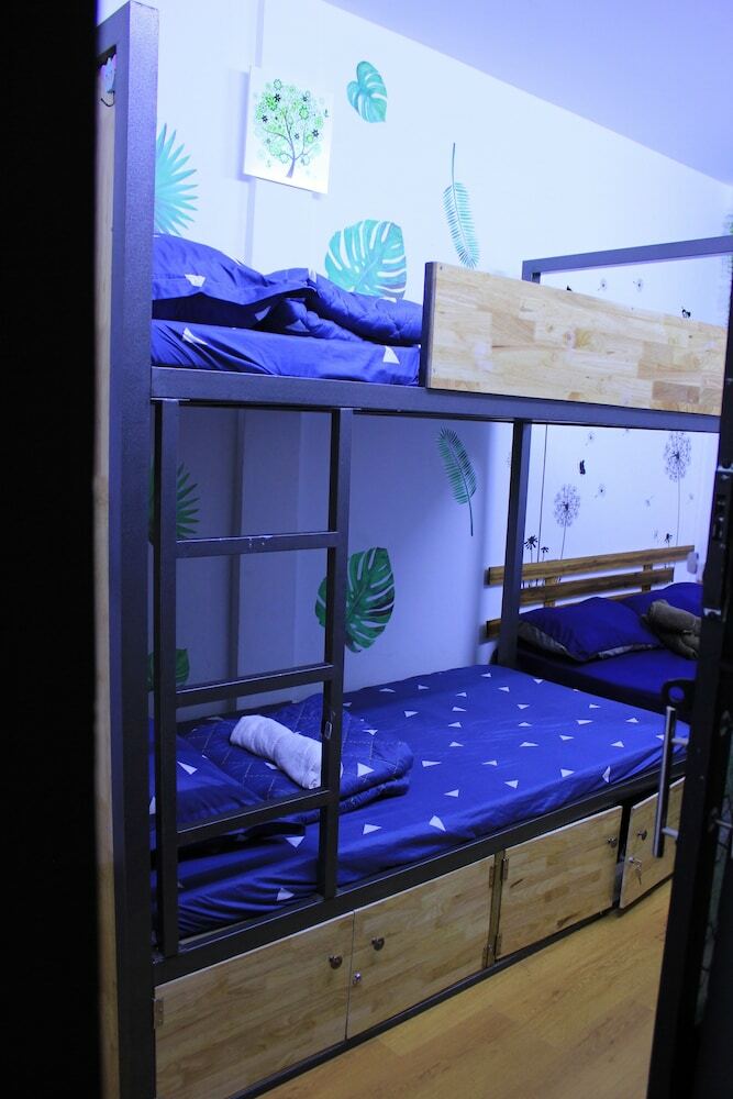Hotel Saigon Bed Station