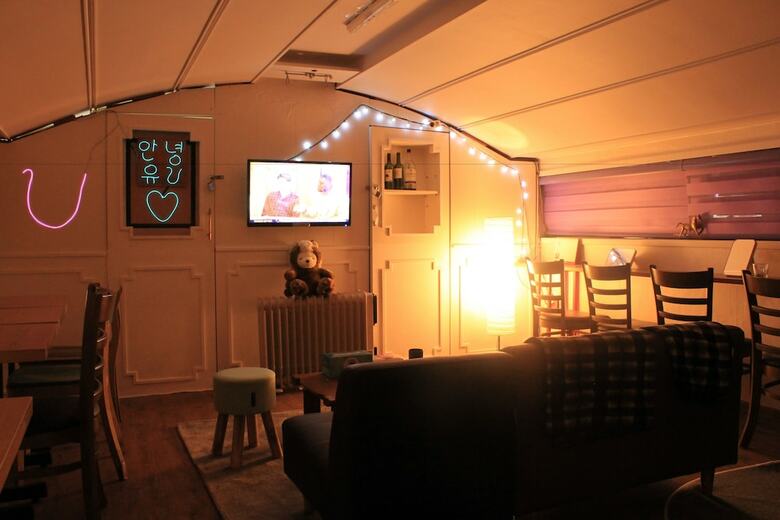 Hostal U Guesthouse In Hongdae Female Only - Hostel