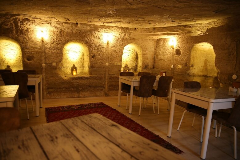 Unicorn Cave Hotel