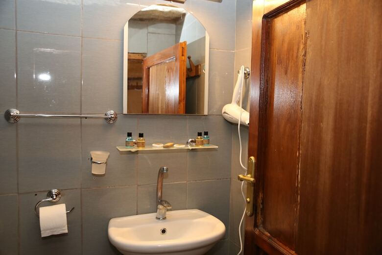 Unicorn Cave Hotel