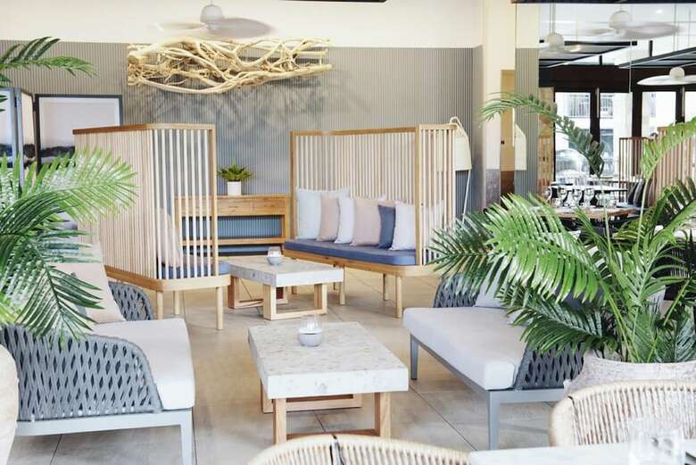 Sea Temple Port Douglas Luxury Apartments
