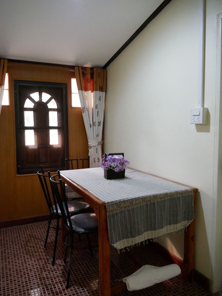 Hotel Sisatchanalai Heritage & Resort