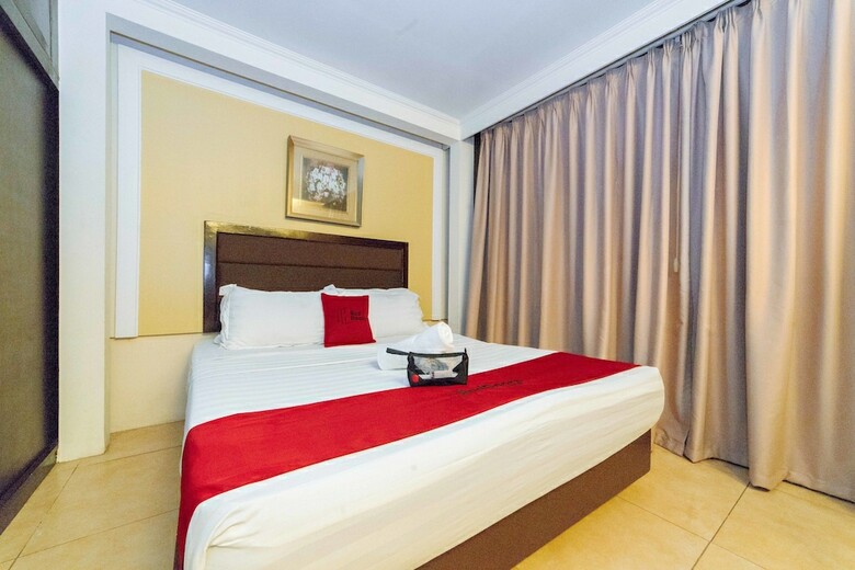 Hotel Reddoorz Plus @ Project 6 Quezon City