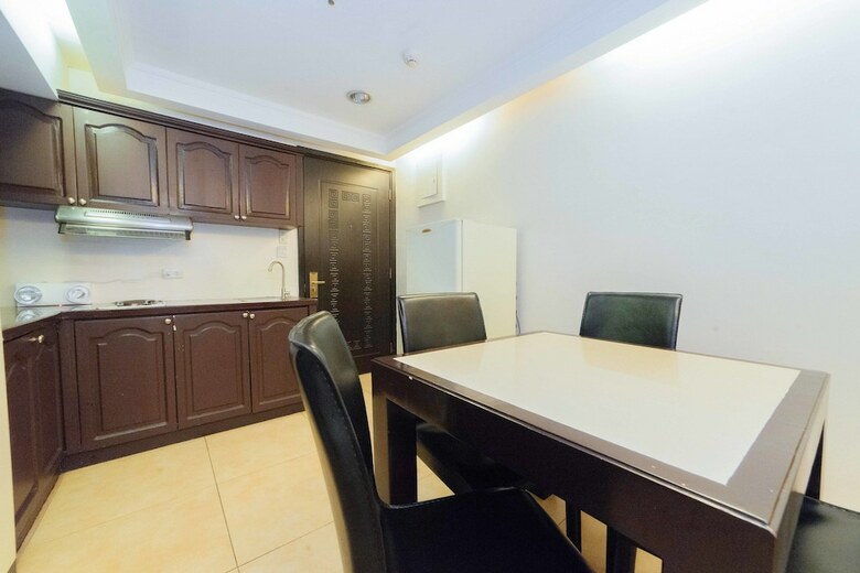 Hotel Reddoorz Plus @ Project 6 Quezon City