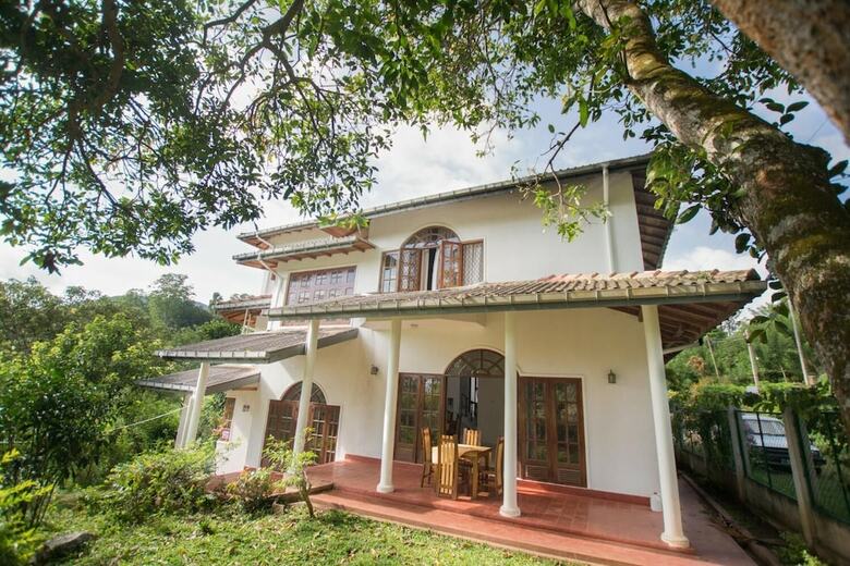 Hotel Kandyan Glory