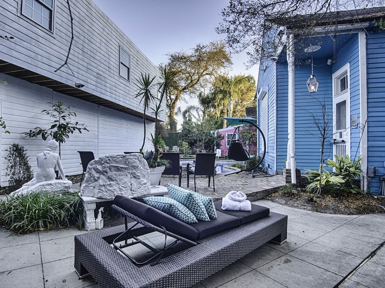 Villa 4 Br -famous Landmark Next To Bourbon St