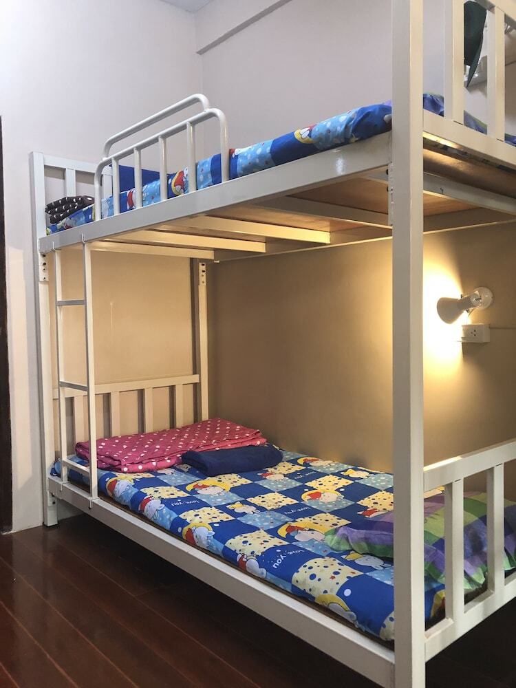 Hostal 5 Minute Hostel