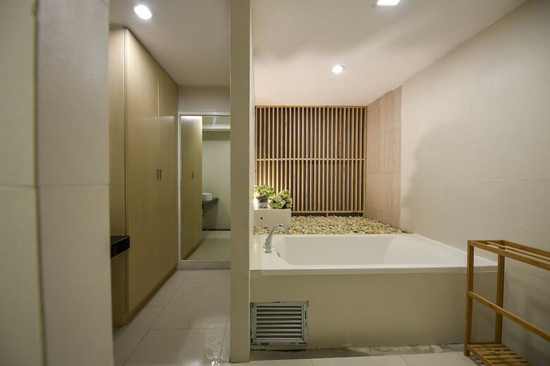 Siam Nitra Boutique Hotel