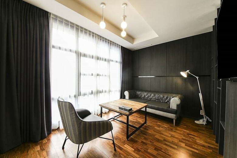 Yeoubi Hotel