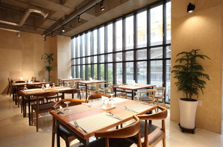 Yeoubi Hotel