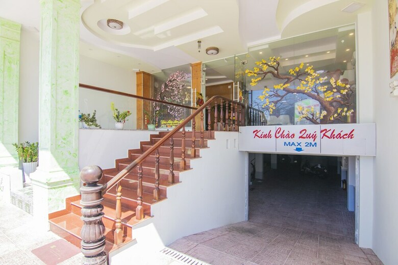 Bien Xanh Hotel