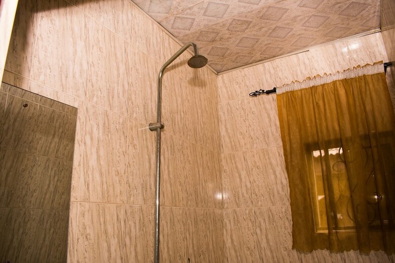 Goldlux Hotel