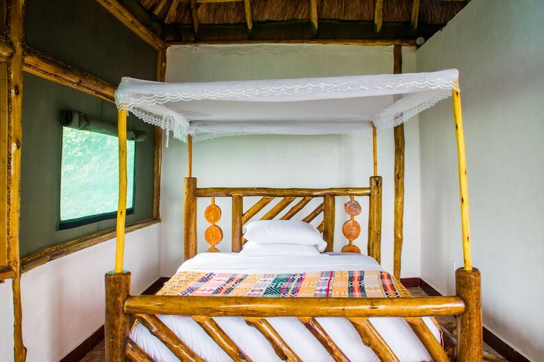 Posada Queen Elizabeth Park View Tourist Lodge