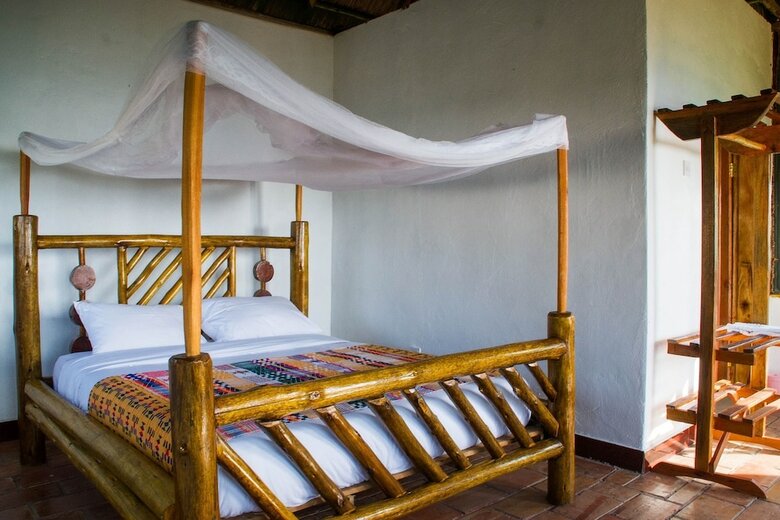 Posada Queen Elizabeth Park View Tourist Lodge