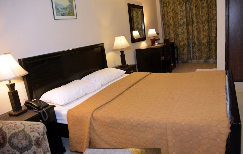 Hotel Jasmine Inn