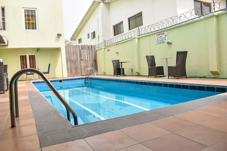 Hotel Emerald Cove