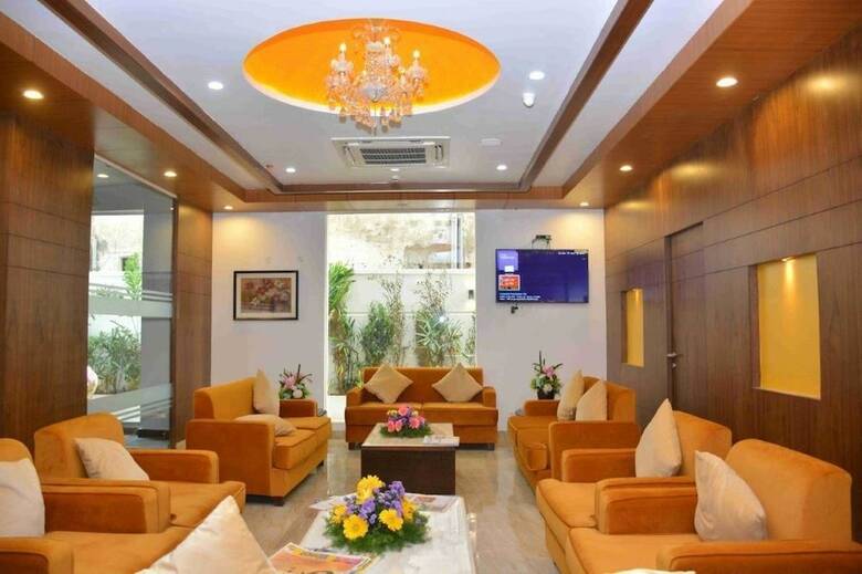 Hotel Triguna Clarks Inn