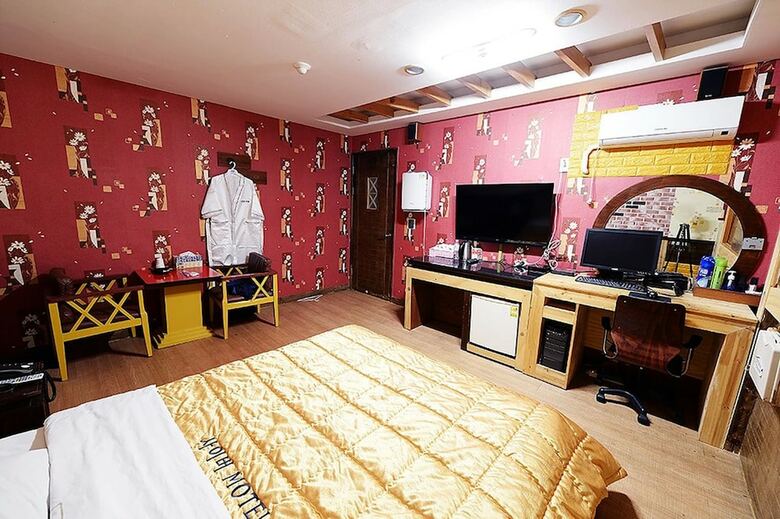 Hotel Cyber Motel
