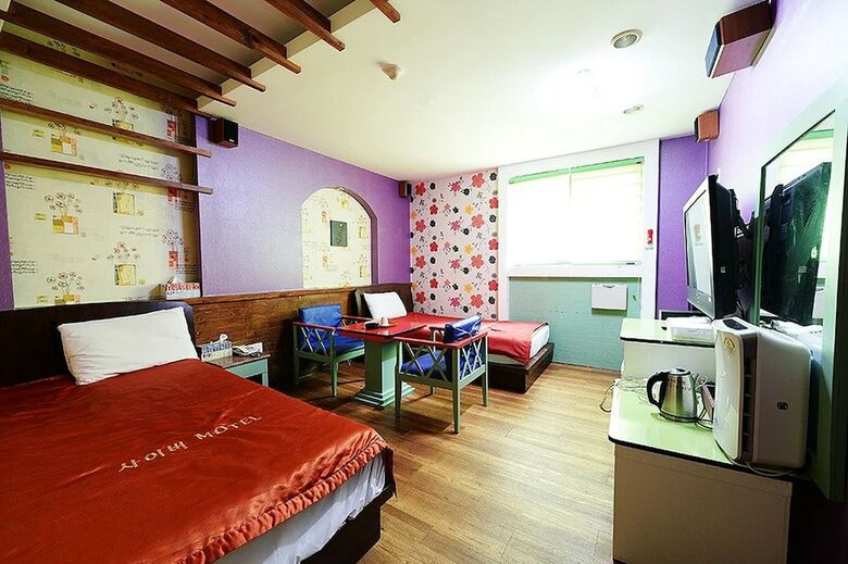 Hotel Cyber Motel