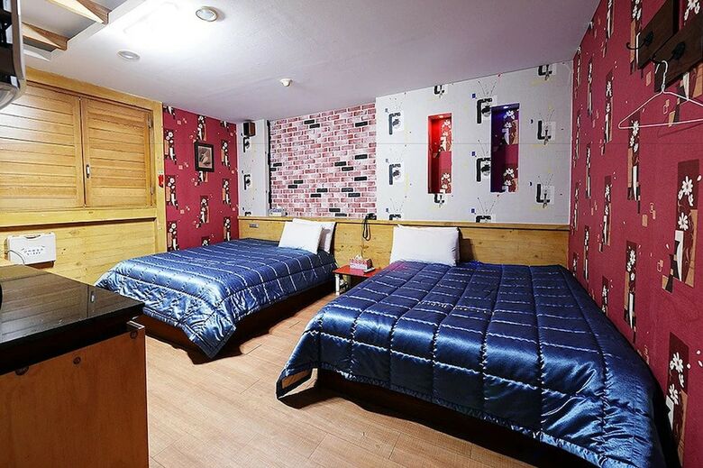 Hotel Cyber Motel