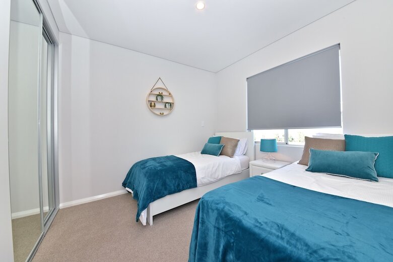 Stylish Apartment Near Perth City 2210