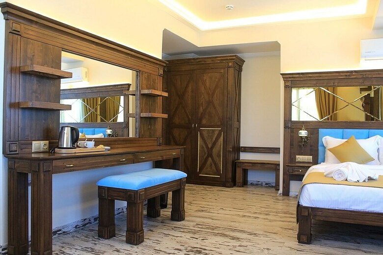 Reis Royal Hotel