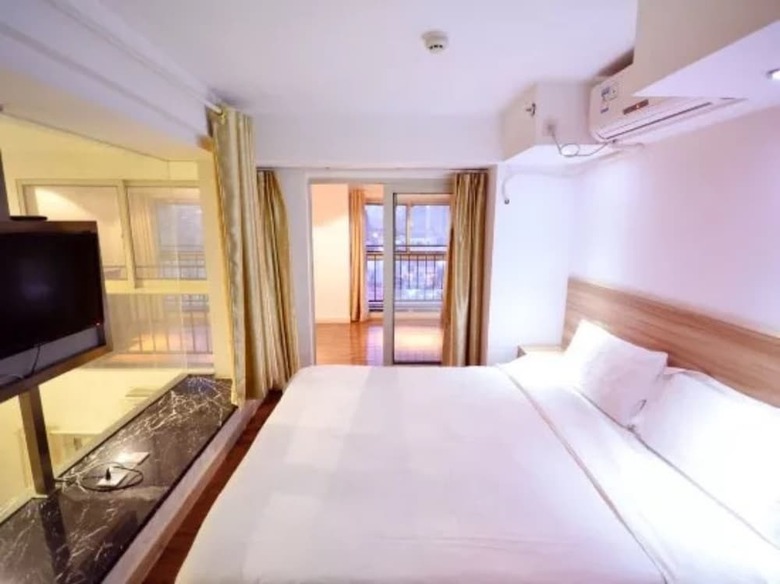 Hotel Wuhan Guanggutiandi Service Apartment